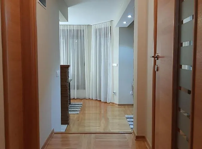 Suncana Dolina, شقة *